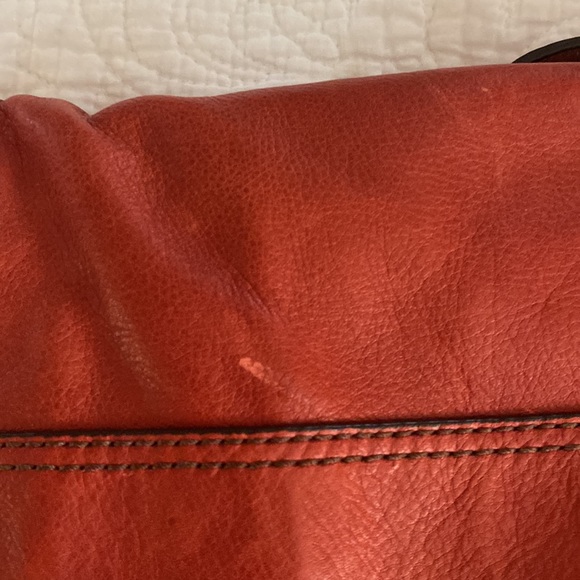 red fossil bag - Picture 3 of 6